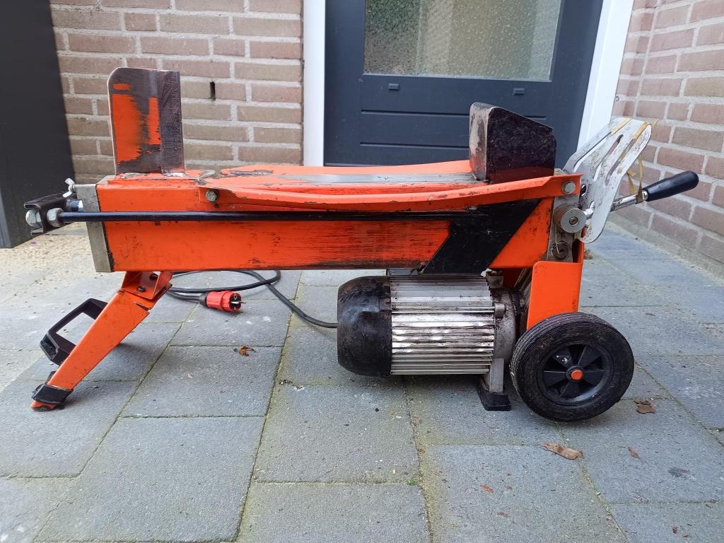 Atika kloofmachine 4-370 4 ton, Tuin en Terras, Ophalen, Gebruikt, Liggend, Atika
