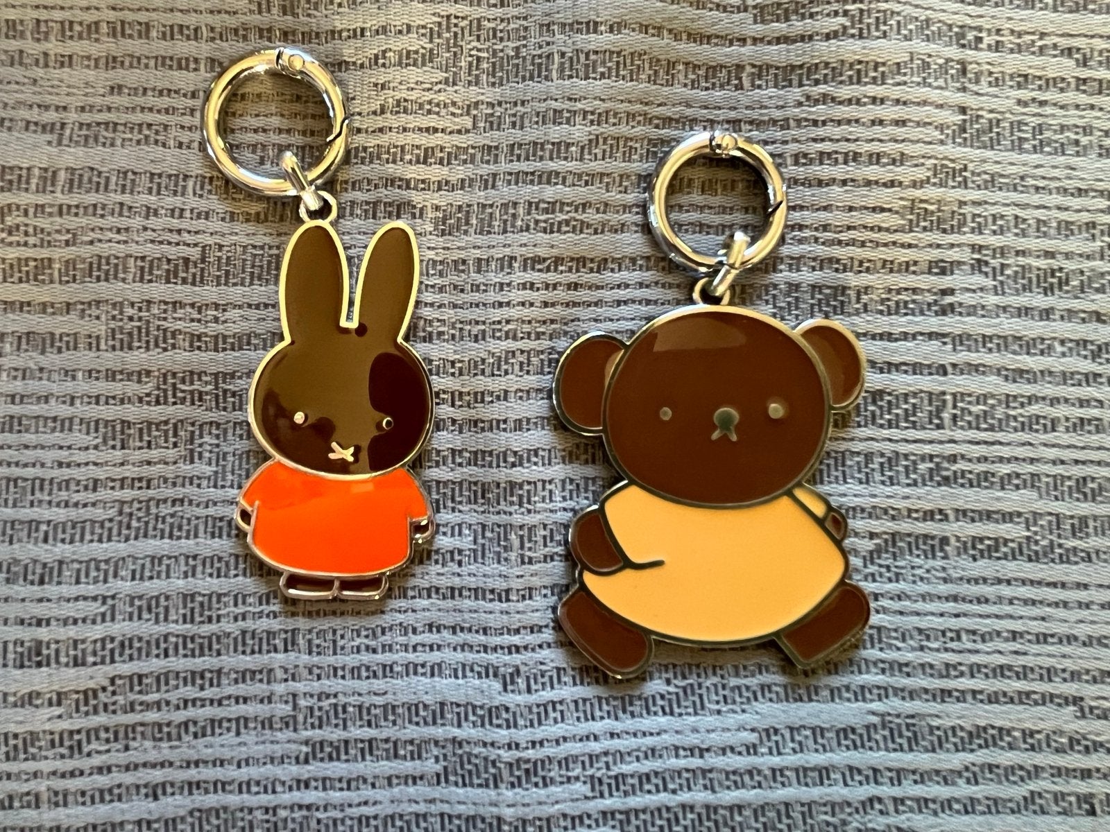 Metalen sleutelhangers Nina en Boris (6 cm), Ophalen of Verzenden, Zo goed als nieuw, Knuffel of Figuurtje