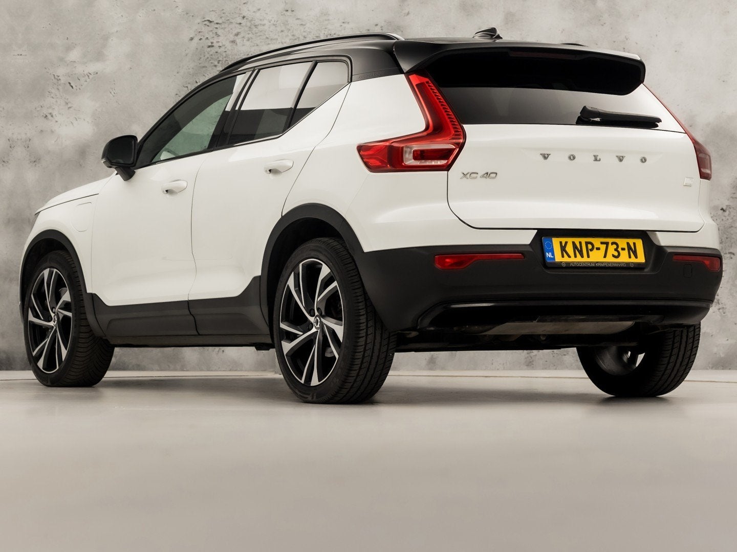 Volvo XC40 1.5 T5 Recharge Inscription 252Pk Automaat (PANOR, Auto's, 12 maanden, Wit, Bedrijf, Hybride Elektrisch/Benzine