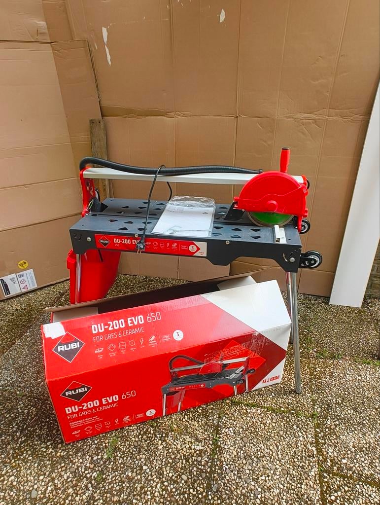 Rubi DU-200 EVO 650 Tegelzaag - Zo goed als nieuw, Minder dan 30 mm, Overige typen, 600 tot 1200 watt, Ophalen of Verzenden