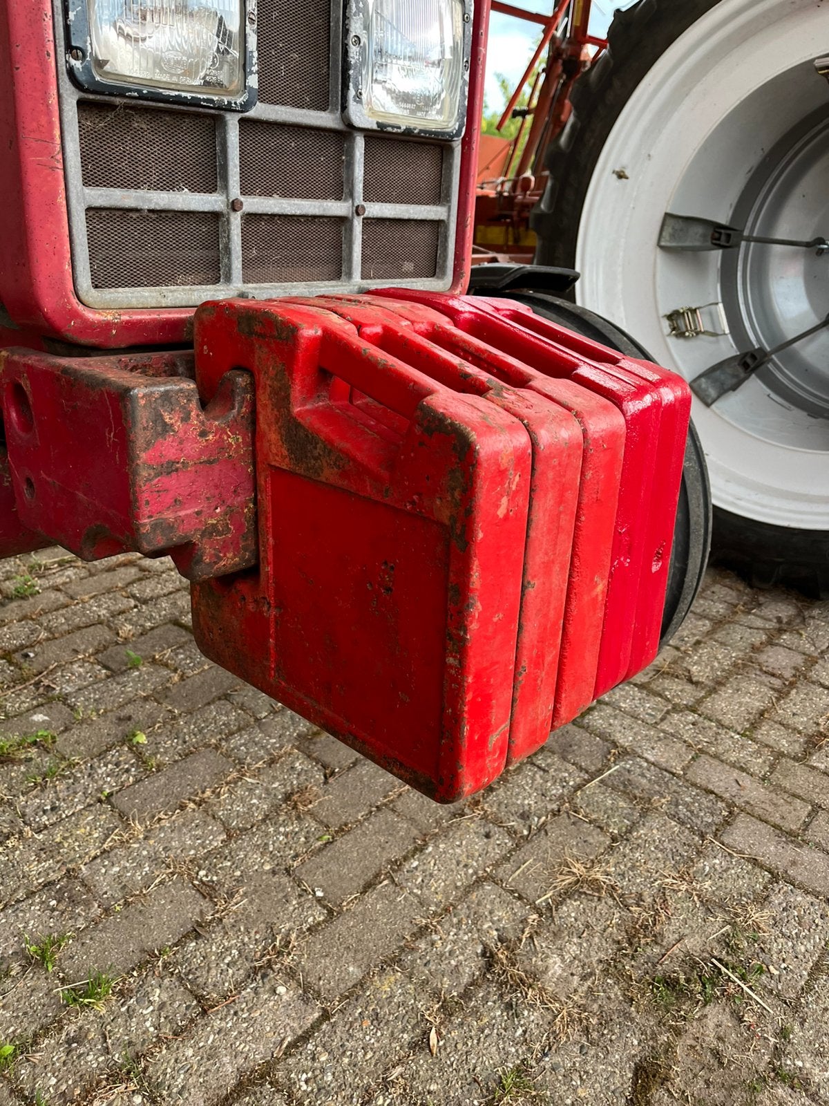 Case International 38kg frontgewichten, Ophalen