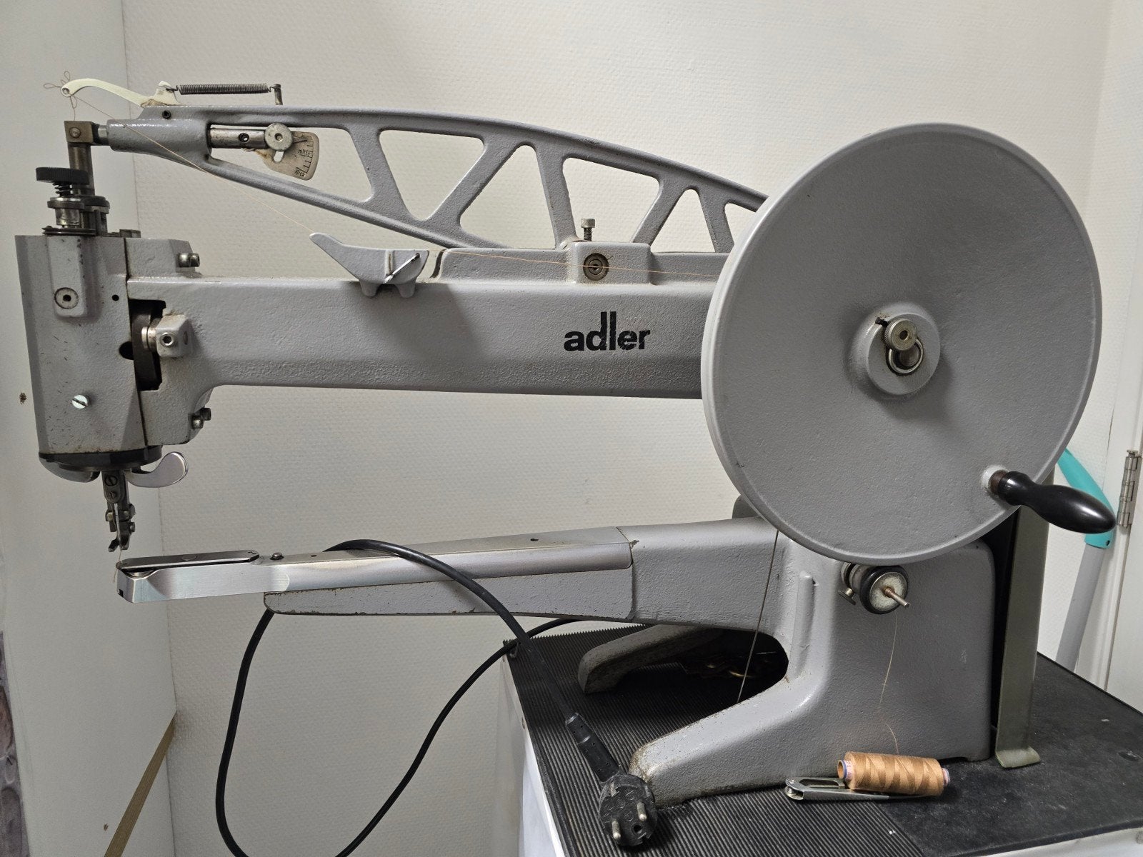 Adler 30-10 Industriële Naaimachine voor Leer, Hobby en Vrije tijd, Naaimachines en Toebehoren, Ophalen of Verzenden