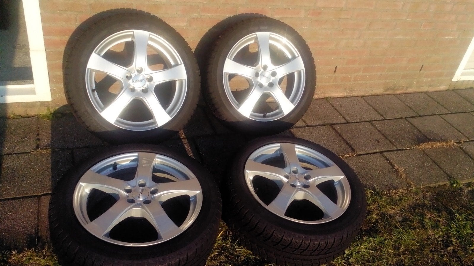 Dezent velgen met Michelin winterbanden 5x98 Alfa 147, Ophalen