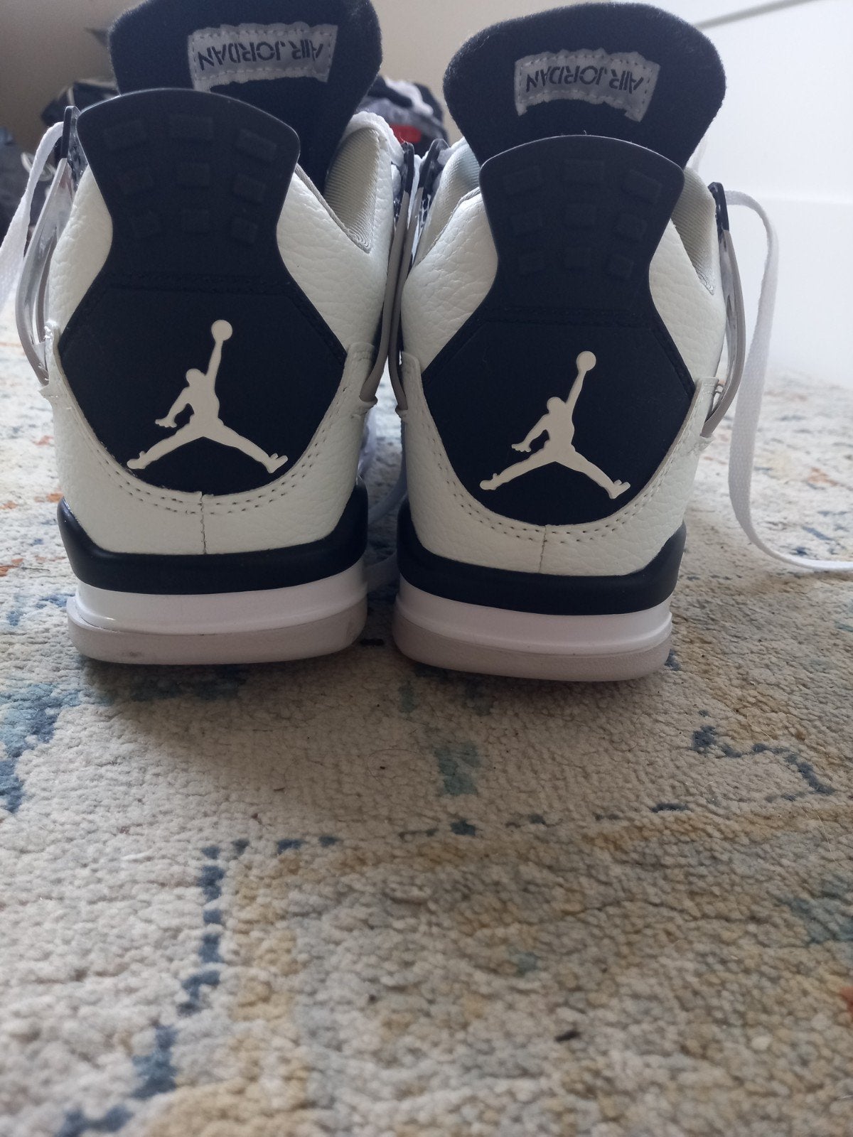 Air Jordan 4 maat 44 MOET NU WEG, Kleding | Heren, Schoenen, Ophalen of Verzenden, Nieuw, Wit