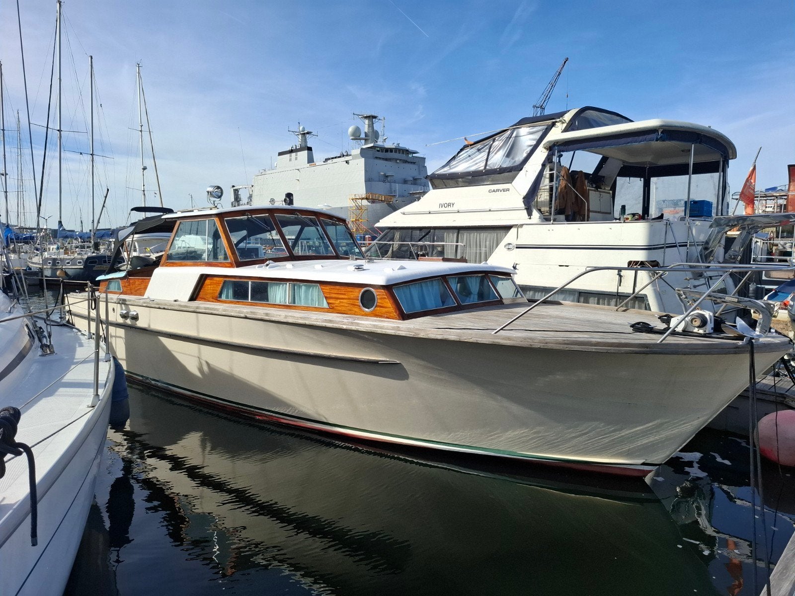 woonruimte / overname ligplaats /MotorYacht ,  A'dam ndsm, Huizen en Kamers, Ndsm, Amsterdam