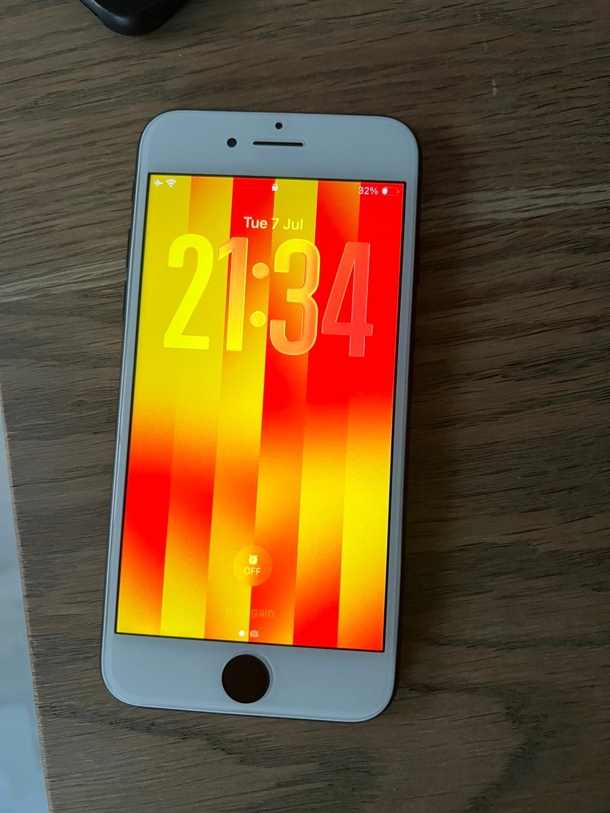 iPhone se (3e gen), Telecommunicatie, Mobiele telefoons | Apple iPhone, Zwart, Ophalen of Verzenden, Zo goed als nieuw, 64 GB