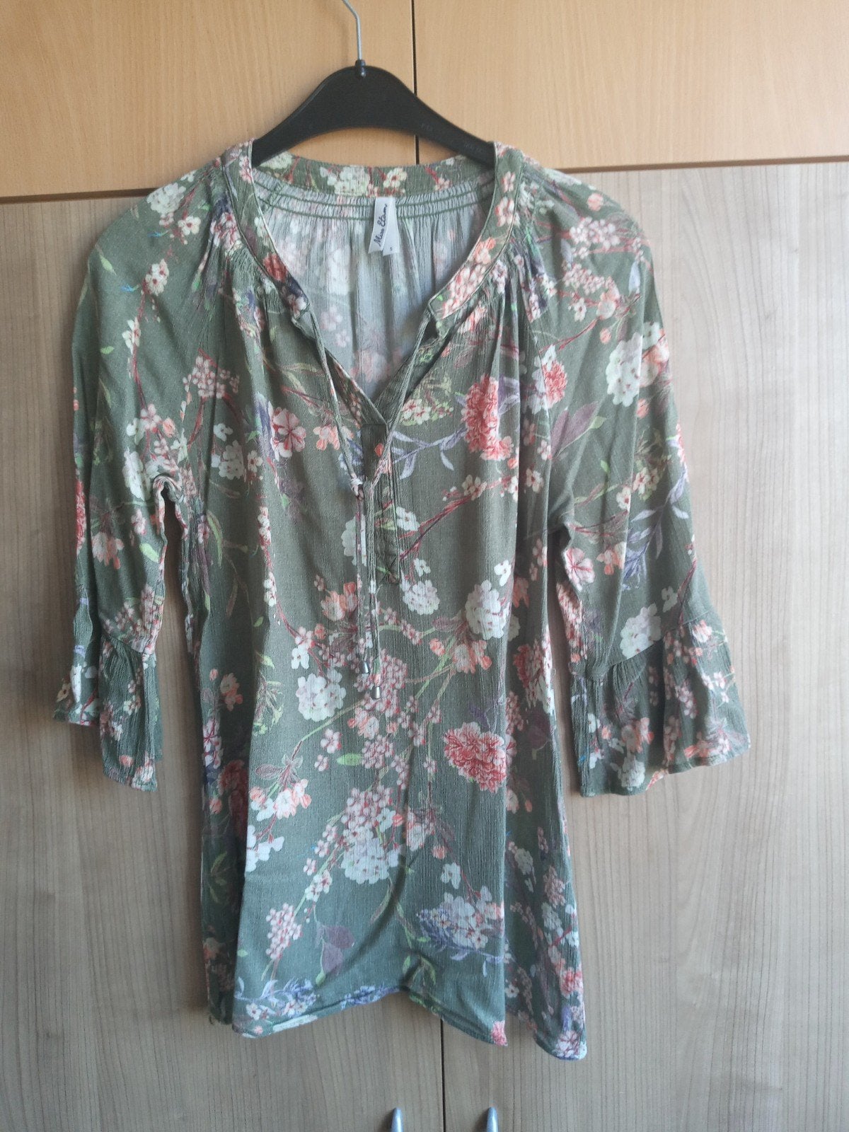 Groene blouse met bloemenprint aparte mouw  Miss Etam maat S, Ophalen of Verzenden, Maat 36 (S), Miss Etam, Gedragen