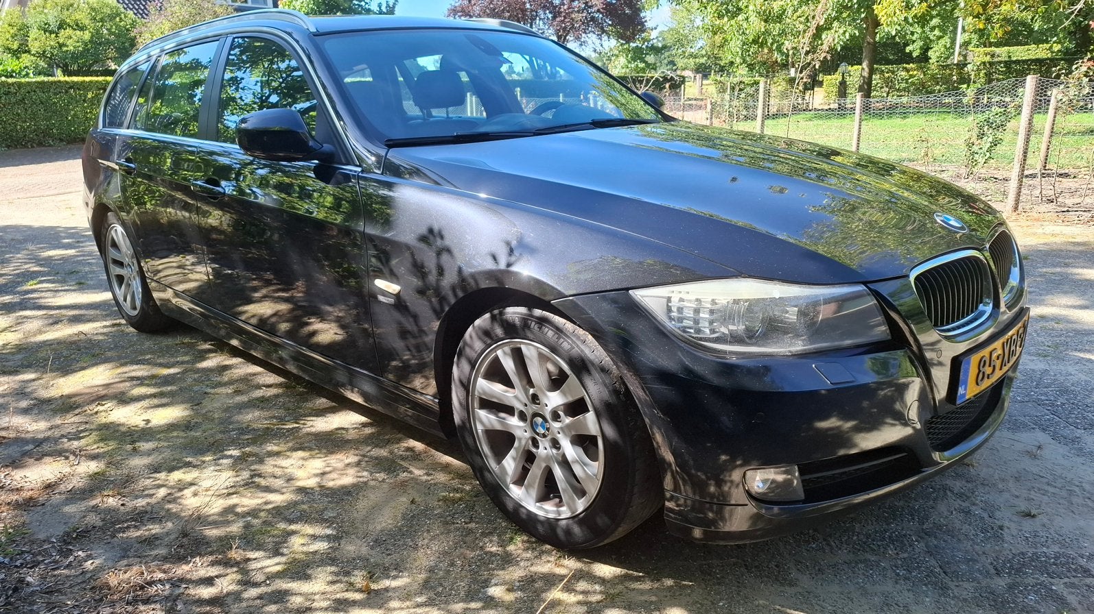 BMW 3-Serie 2.0 D 320 Touring 2012 Zwart, Achterwielaandrijving, 1995 cc, 4 cilinders, Origineel Nederlands