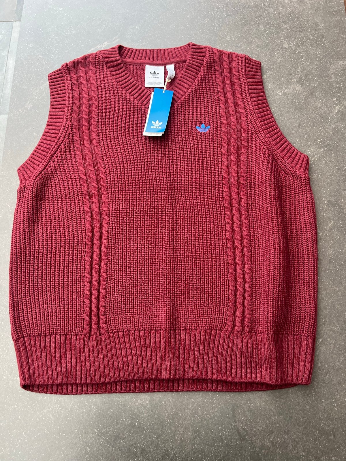 Adidas Originals gebreide trui vest bordeauxrood maat M, Ophalen of Verzenden, Nieuw, Maat 38/40 (M), Rood