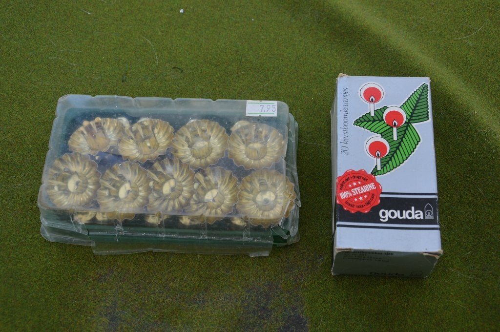 vintage kerstitem: 9 kerstboomkaarsjeshouders met Gouda kaar, Ophalen of Verzenden, Zo goed als nieuw