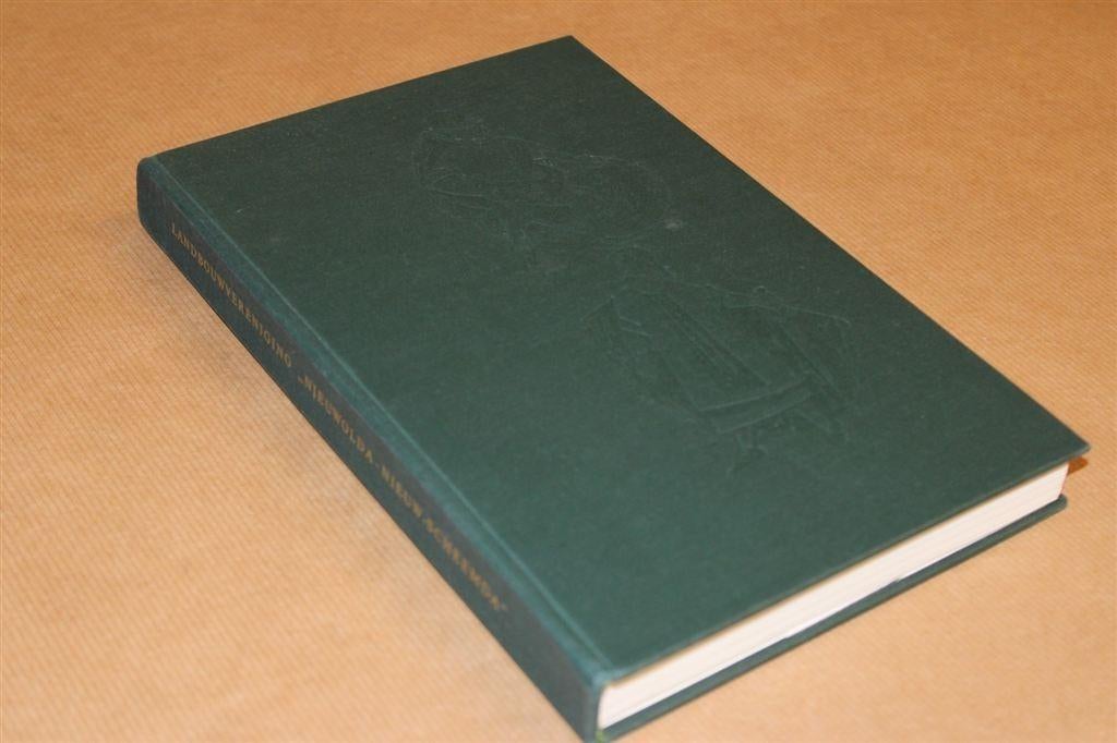 100 jaar Landbouwver. Nieuwolda - Nieuw Scheemda - 1960, Ophalen of Verzenden, Zo goed als nieuw