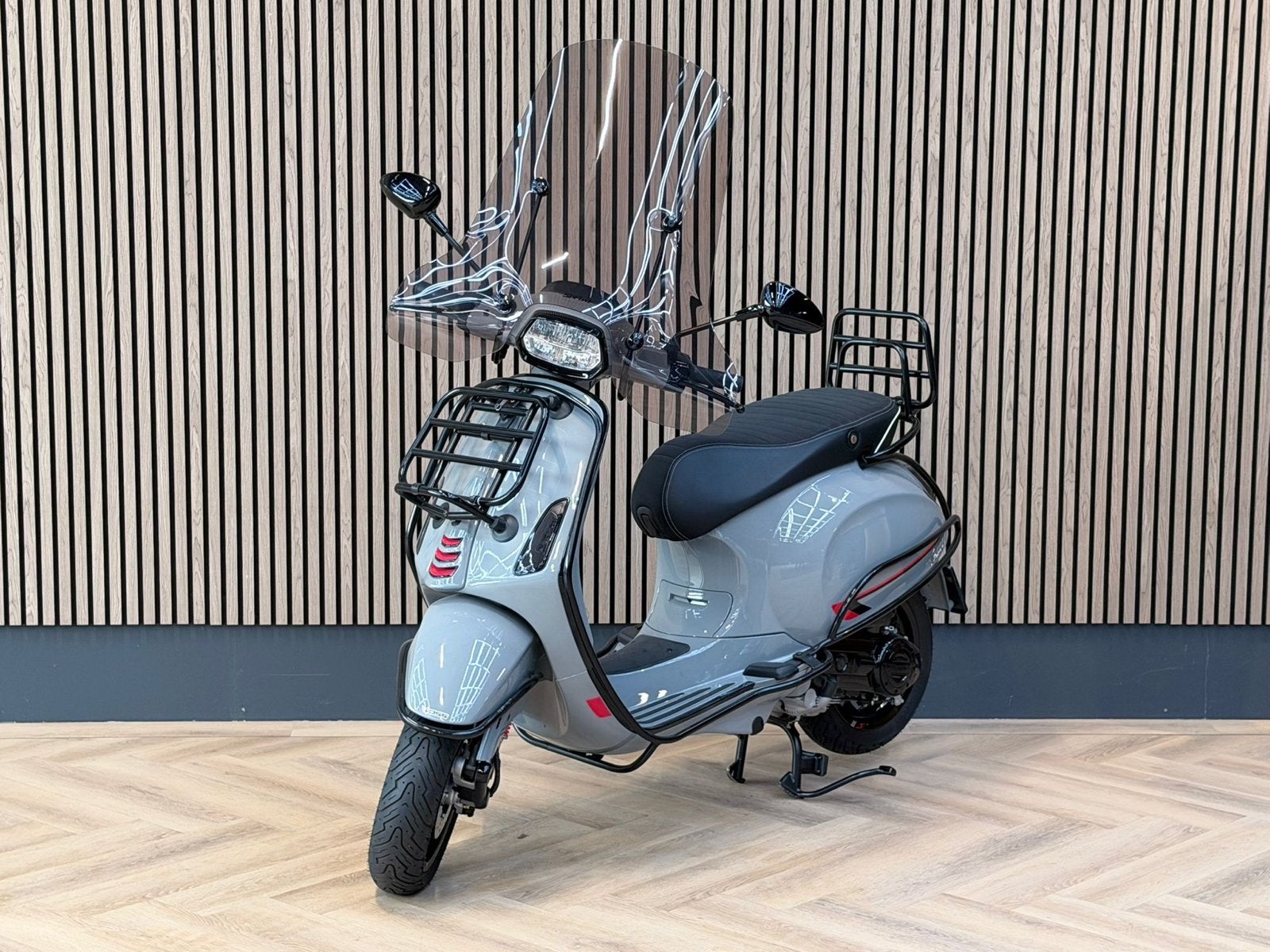 Vespa S Sprint Nardo Grey Full Option - 232KM - Nieuwstaat!, Ophalen of Verzenden, Zo goed als nieuw, Benzine, Vespa