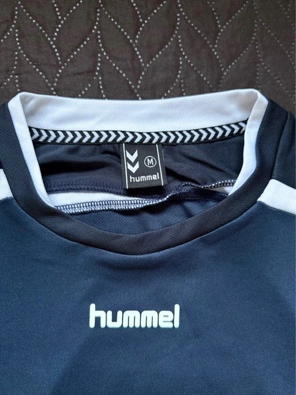 Foto 2 van Hummel sportshirt M