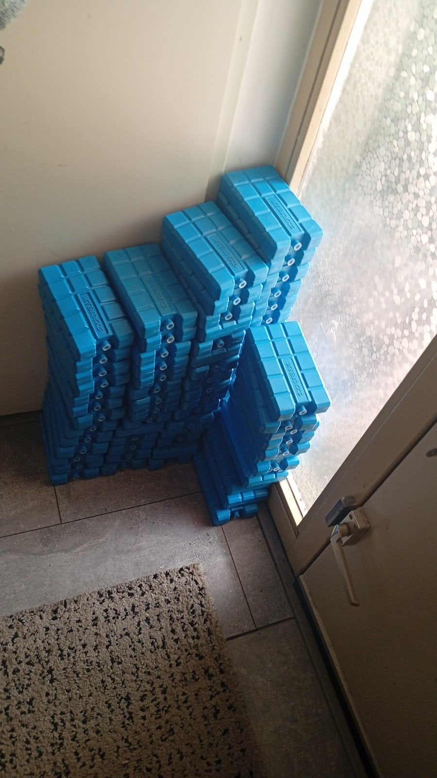 Koeling flesjes, Ophalen, 60 cm of meer, Doos, Minder dan 35 cm