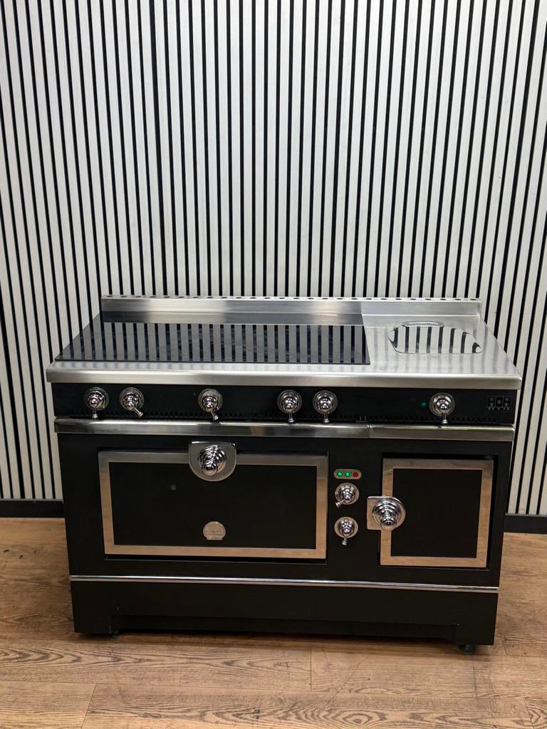 Luxe La CORNUE Grand Papa Fornuis INDUCTIE 135 cm, Witgoed en Apparatuur, Fornuizen, Fornello Esperta, Ophalen of Verzenden, Zo goed als nieuw
