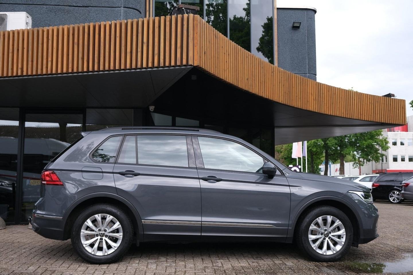 Volkswagen Tiguan 1.5 TSI Life|Rijklaar|ACC|Trekhaak|Carplay, 1441 kg, Euro 6, 4 cilinders, 150 pk