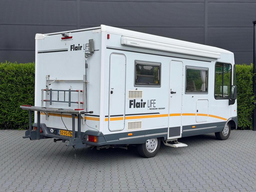 Niesmann & Bisschoff Flair Life INTEGRAALCAMPER, 3-PERSOONS,, Caravans en Kamperen, 6 tot 7 meter, Bedrijf, Tot en met 3, 6 tot 7 meter