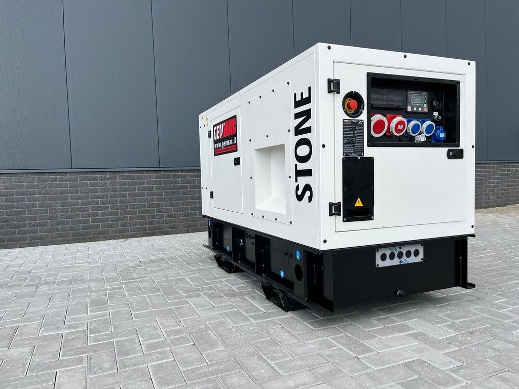 Genmac Stone RENT G60PS diesel generator, Zakelijke goederen, Machines en Bouw | Aggregaten