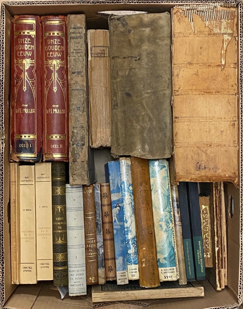 doos met boeken, Ophalen, Verschillende