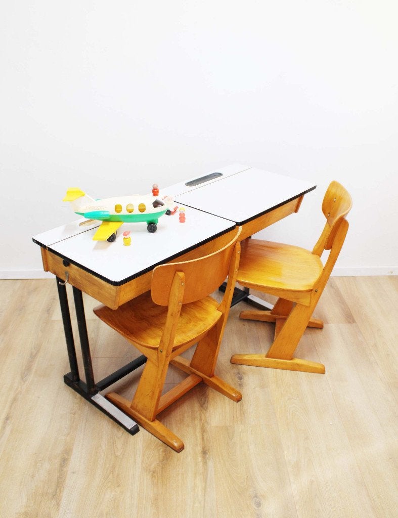 Vintage schoolbureau + Casala stoelen. Retro duo lessenaar, Kinderen en Baby's, Ophalen, O, O, Tafel(s) en Stoel(en)