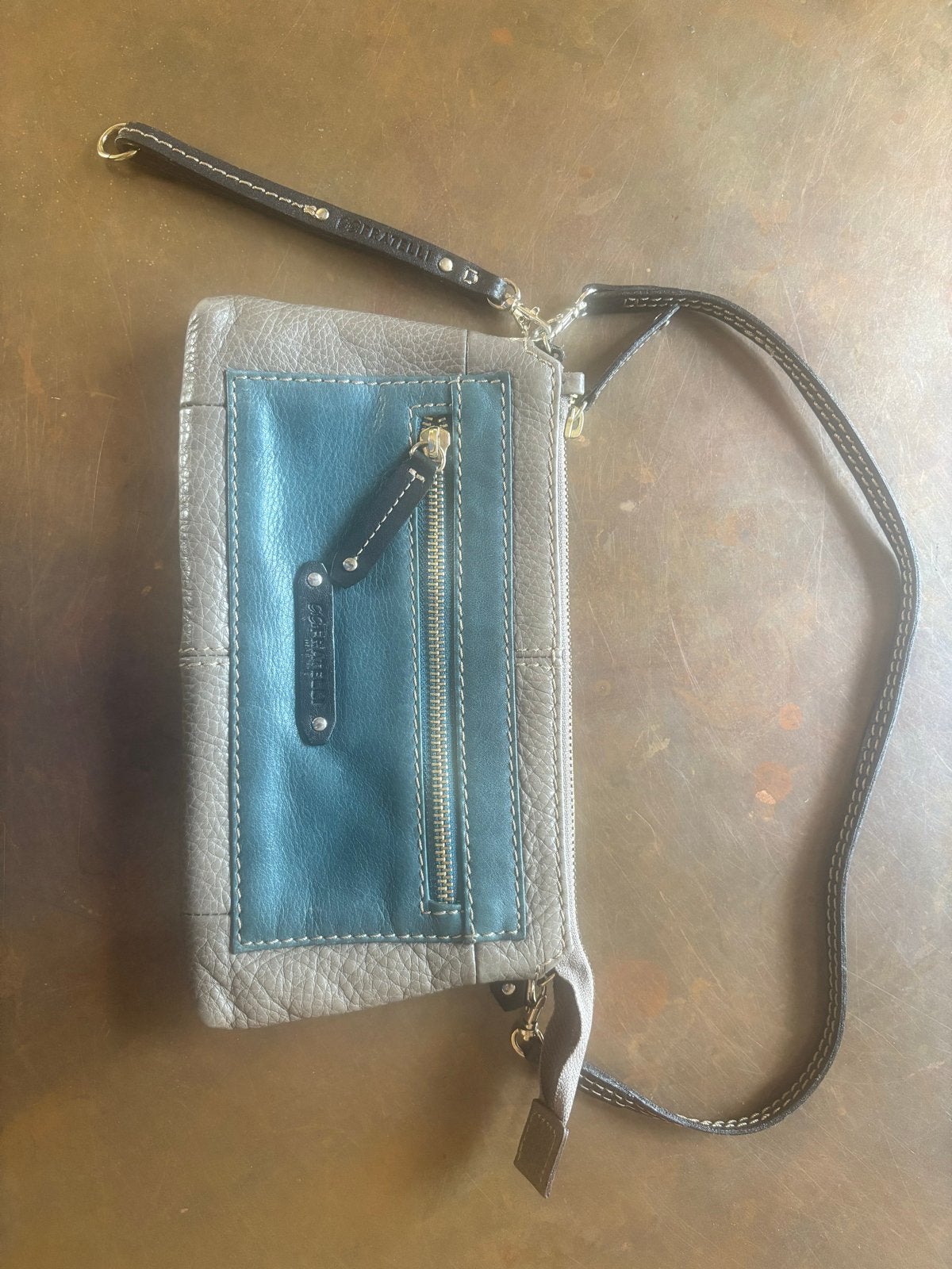 GiGi Fratelli polstas / clutch in grijs en blauw, Sieraden, Tassen en Uiterlijk, Ophalen, Zo goed als nieuw, Grijs, Avondtasje