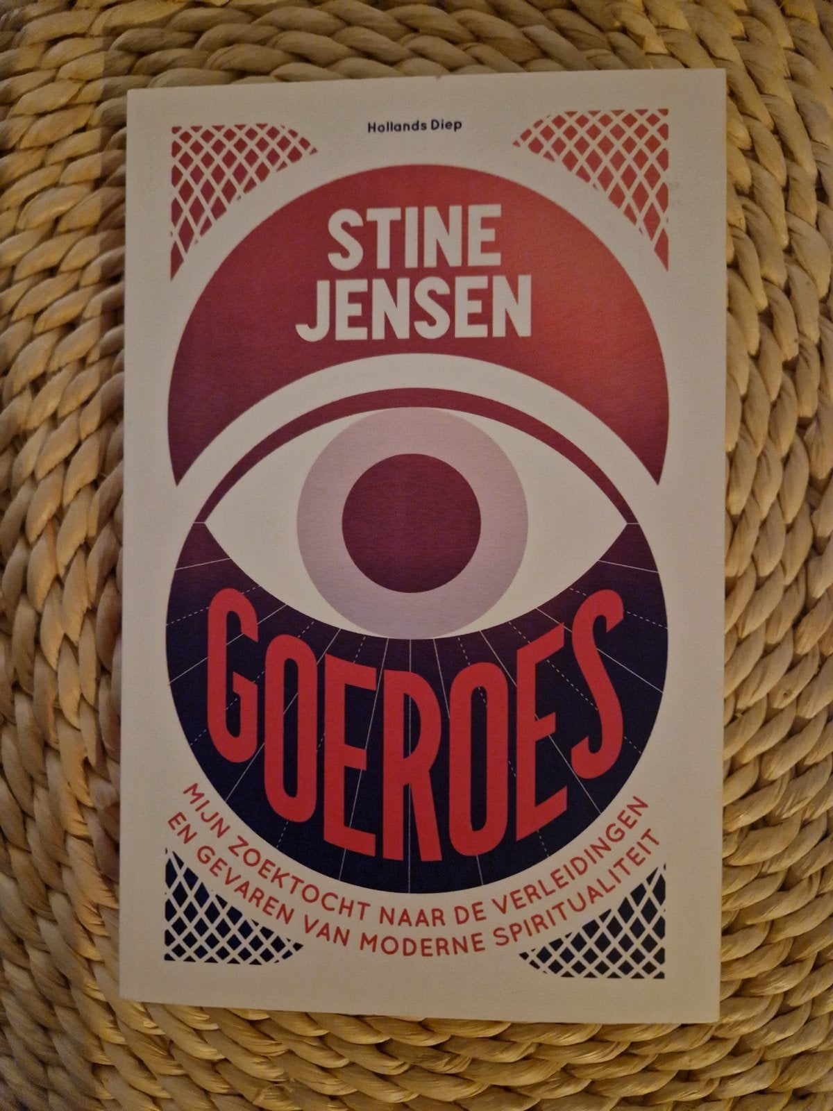 Stine Jensen - Goeroes, Boeken, Ophalen of Verzenden, Nieuw, Spiritualiteit algemeen, Achtergrond en Informatie