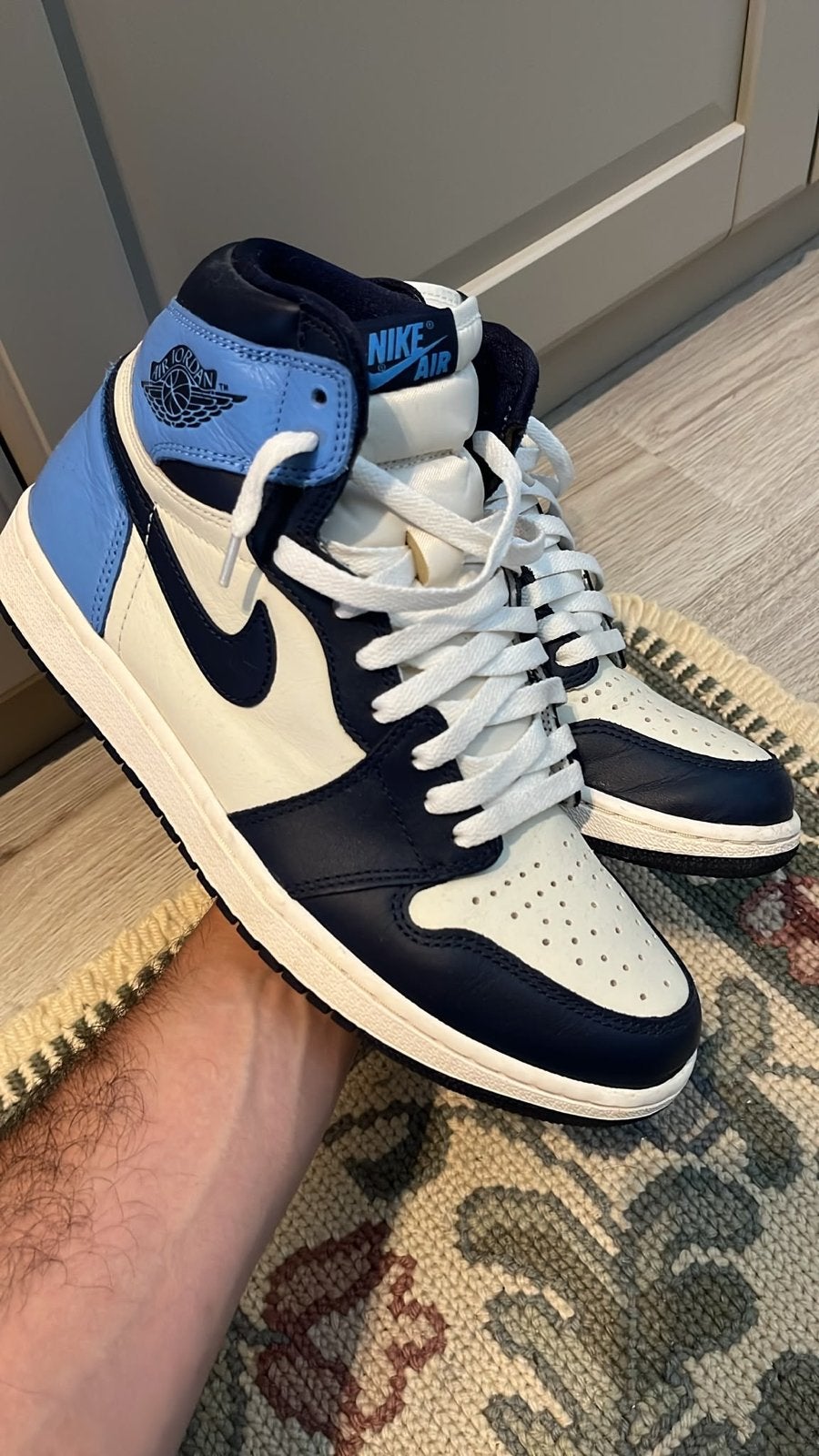 Air Jordan 1 Retro High OG UNC Obsidian Blue mt 43 met doos, Kleding | Heren, Ophalen of Verzenden, Zo goed als nieuw, Blauw, Sneakers of Gympen