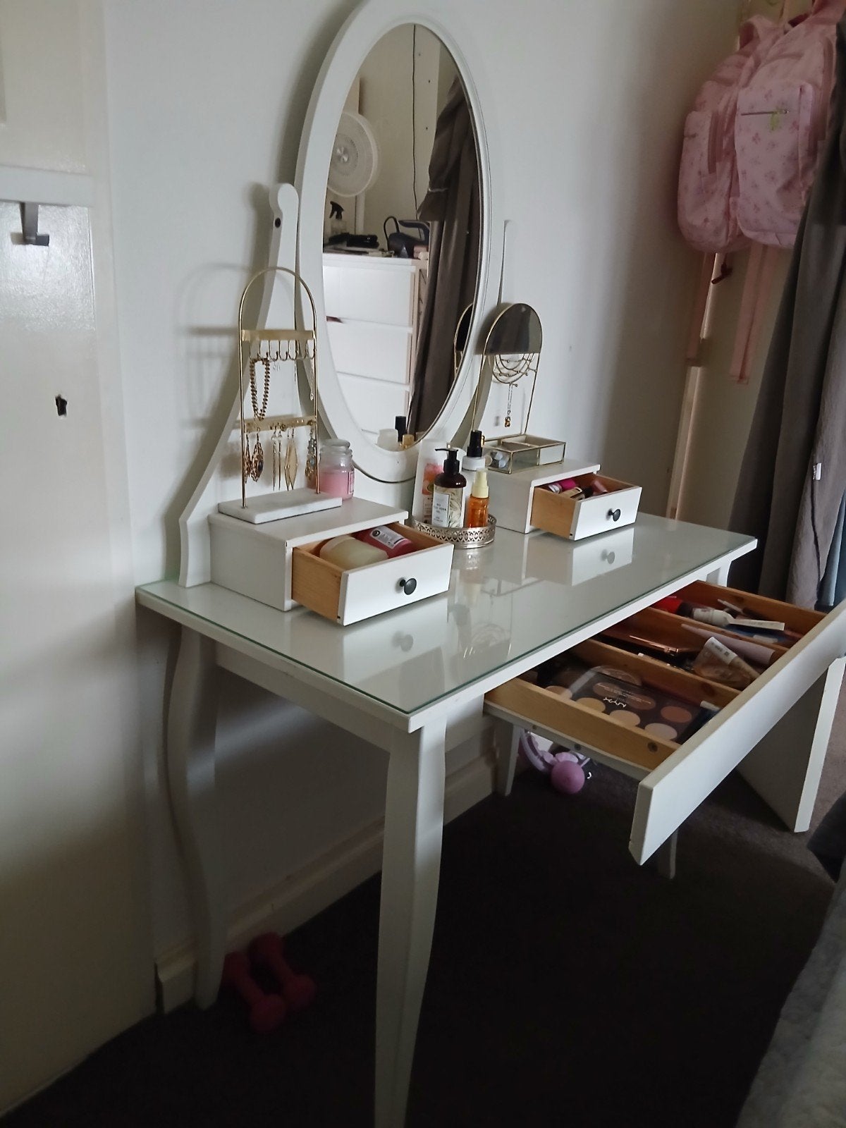 Witte kaptafel met spiegel en krukje en verlichting, Zo goed als nieuw, Klassiek, Romantisch, 150 tot 200 cm, Hout