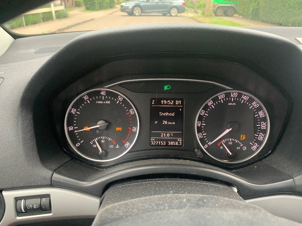 Skoda Octavia 1.2 TSI Combi DSG 2012 Zwart, Auto's, 4 cilinders, Zwart, Origineel Nederlands, Particulier
