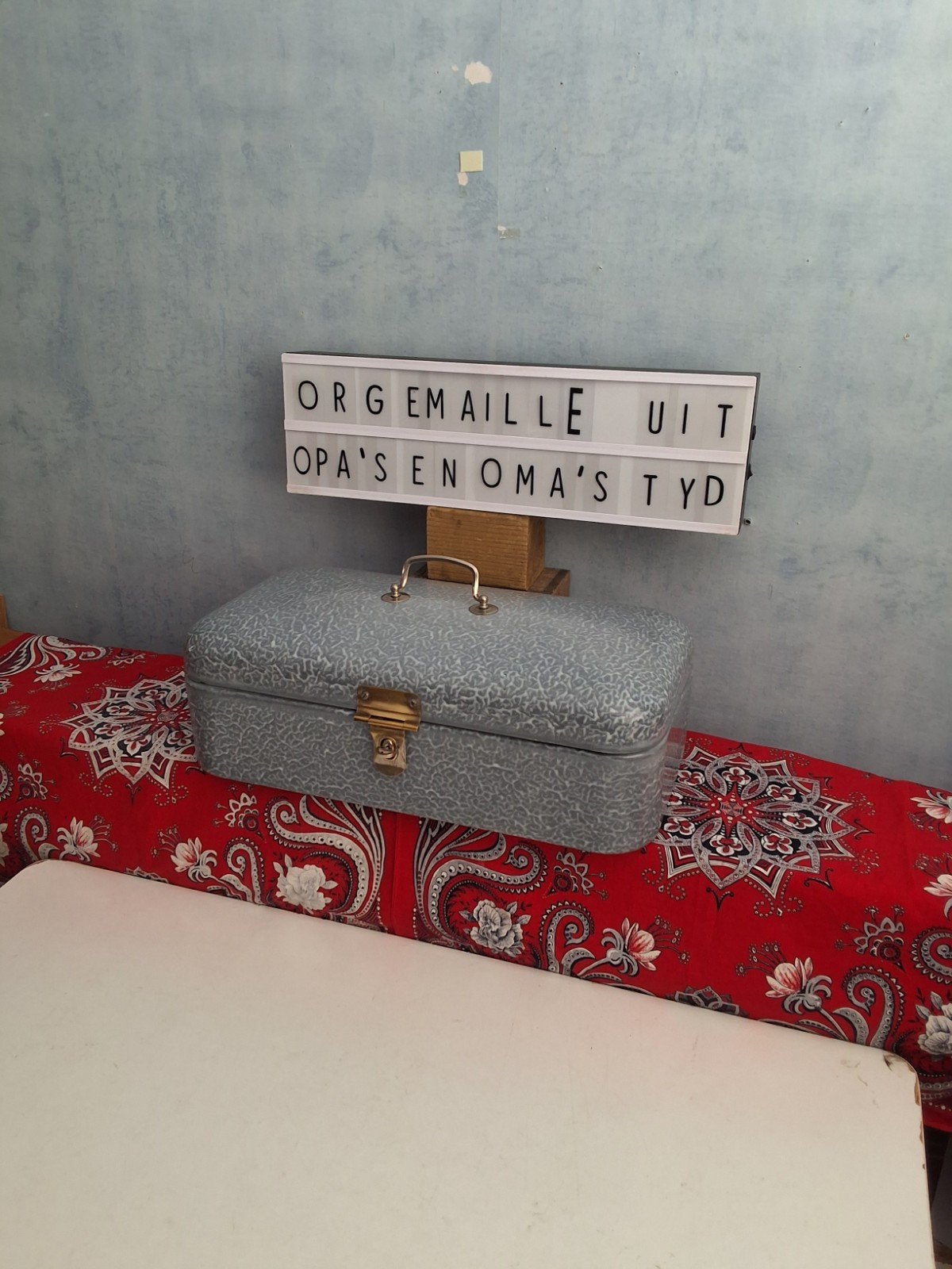 👌de all oude originele EMAILLE grijsgewolkt BROODTROMMEL., Ophalen of Verzenden