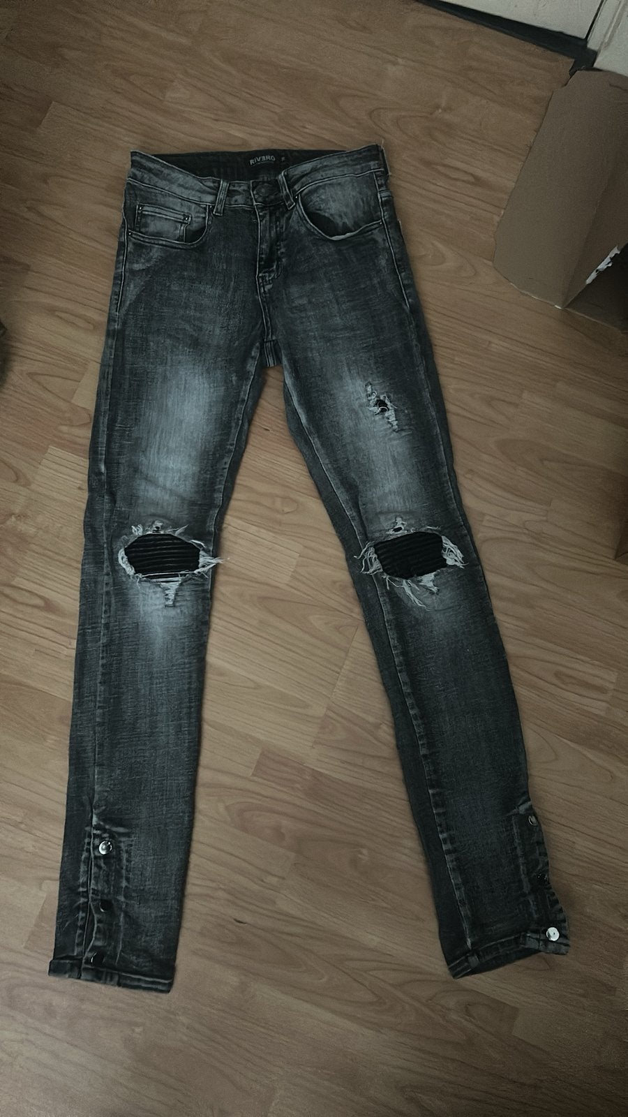 Rivero broek, Kleding | Heren, Spijkerbroeken en Jeans, Verzenden, Zo goed als nieuw, Zwart, Overige jeansmaten