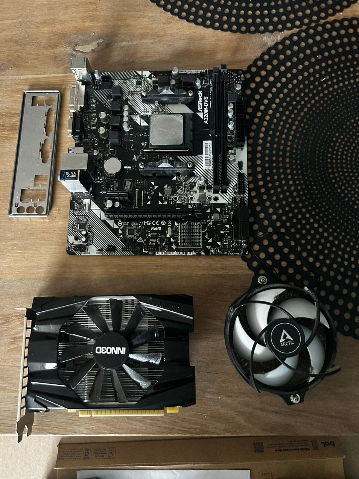 Pc componenten, Computers en Software, Moederborden, Ophalen, Zo goed als nieuw, Overige typen, DDR4