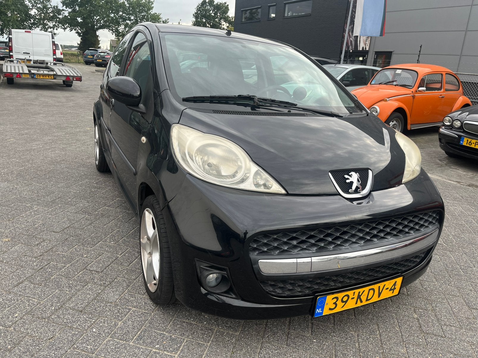 Peugeot 107 1.0 12V 5DR 2009 Zwart, Auto's, Voorwielaandrijving, Zwart, 4 stoelen, Origineel Nederlands