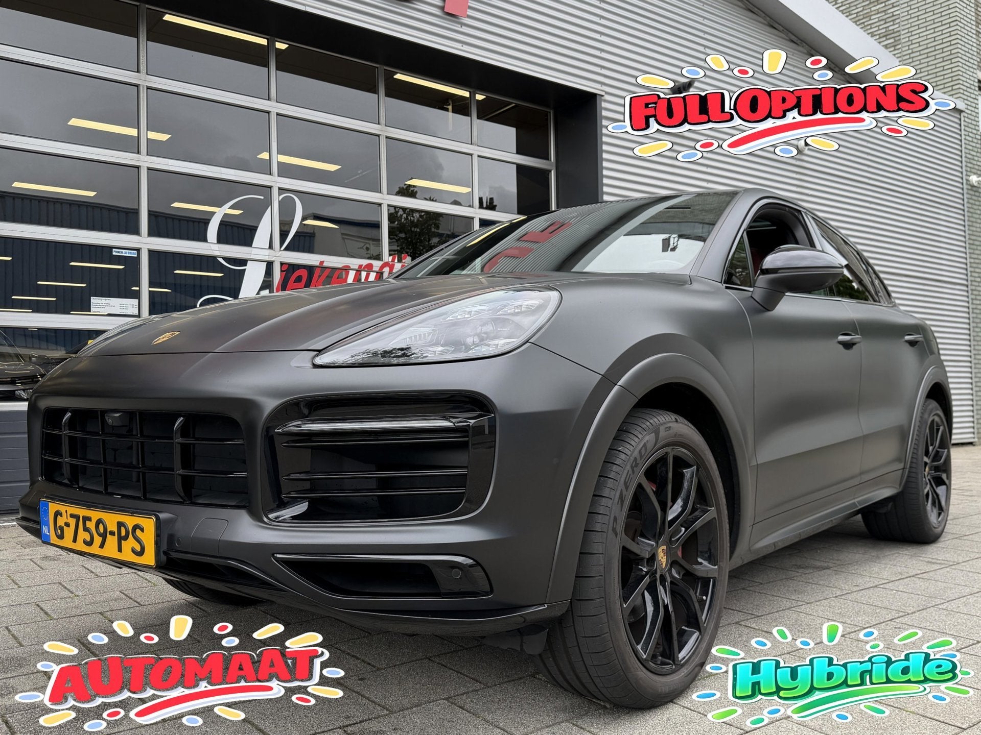 Porsche Cayenne Coupé 3.0 E-Hybrid 463PK - Matt Zwart I Pan