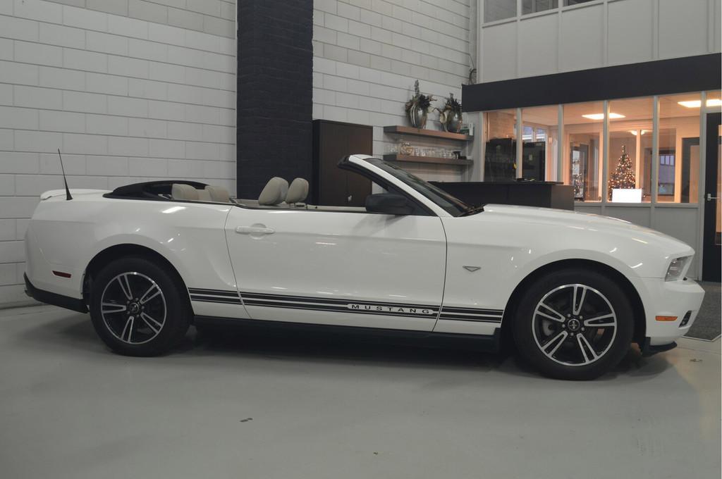 Ford USA Mustang 4.0 V6, Euro 5, Gebruikt, Cabriolet, 4 stoelen