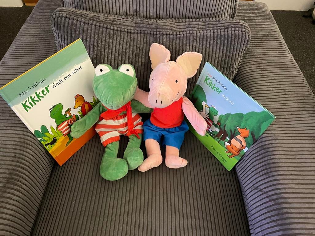 Twee kikker en vriendjes boeken & handpoppen plush Varkentje, Ophalen of Verzenden, Zo goed als nieuw, 3 tot 4 jaar