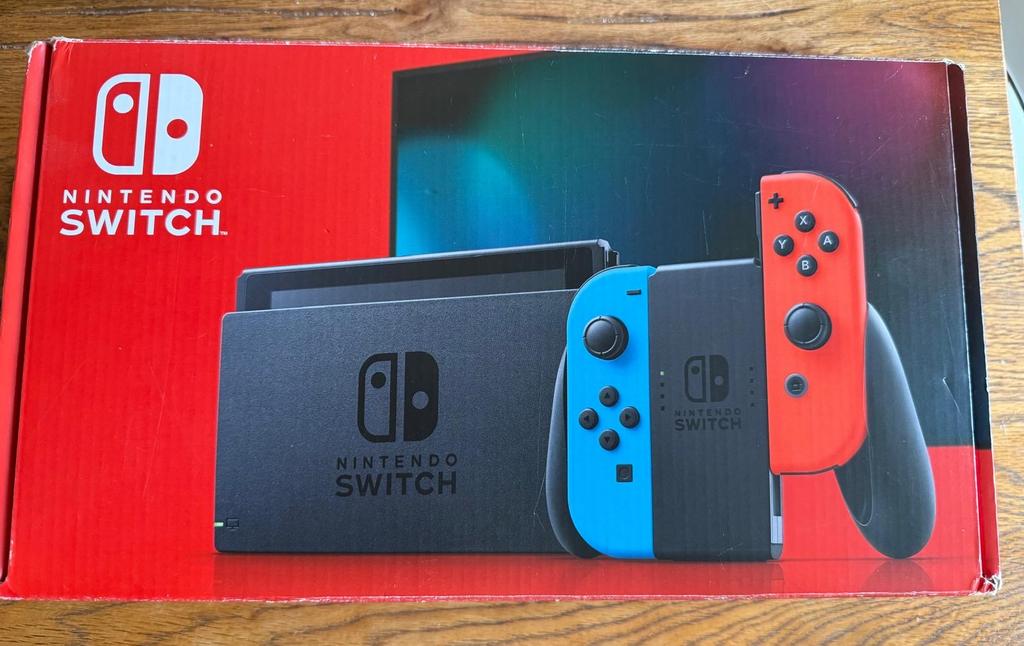 Nintendo Switch met Joy-Cons en veel extras, Spelcomputers en Games, Spelcomputers | Nintendo Switch, Met games, Ophalen of Verzenden