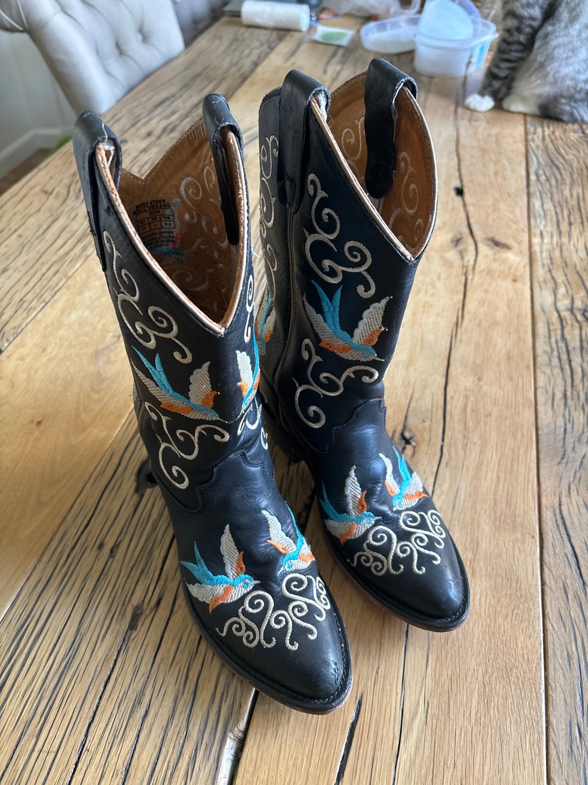 Zwarte cowboylaarzen met vogelborduursel - Maat 38, Kinderen en Baby's, Ophalen of Verzenden, Zo goed als nieuw, Meisje, Laarzen