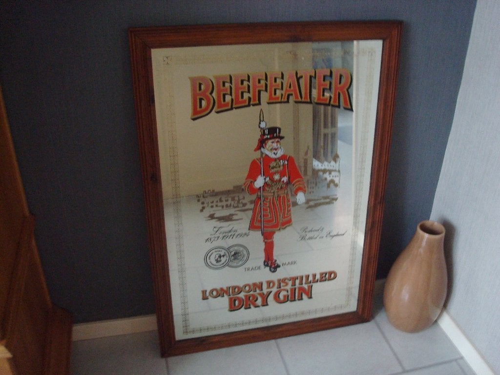 Spiegel Beefeater deco groot, man cave, Verzamelen, Ophalen of Verzenden, Zo goed als nieuw, Reclamebord