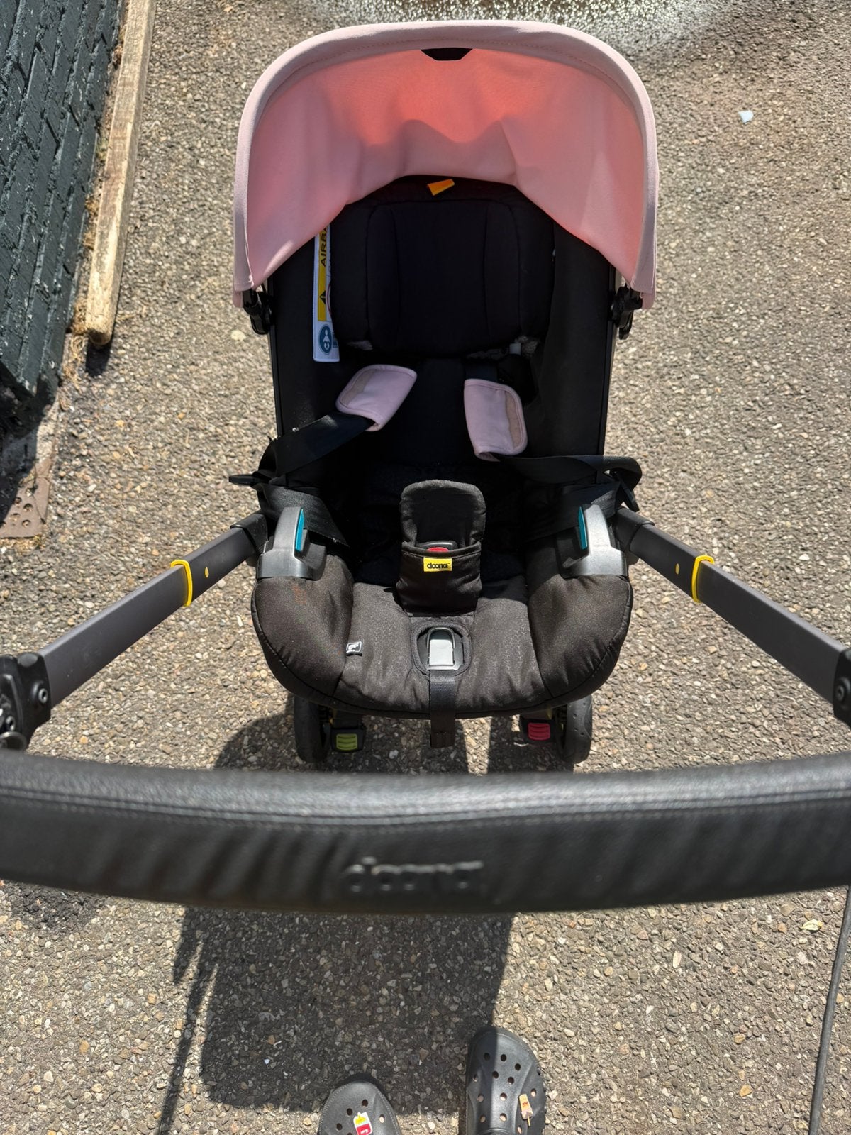 Roze Doona, Kinderen en Baby's, Kinderwagens en Combinaties, Ophalen of Verzenden, Zo goed als nieuw, Overige merken