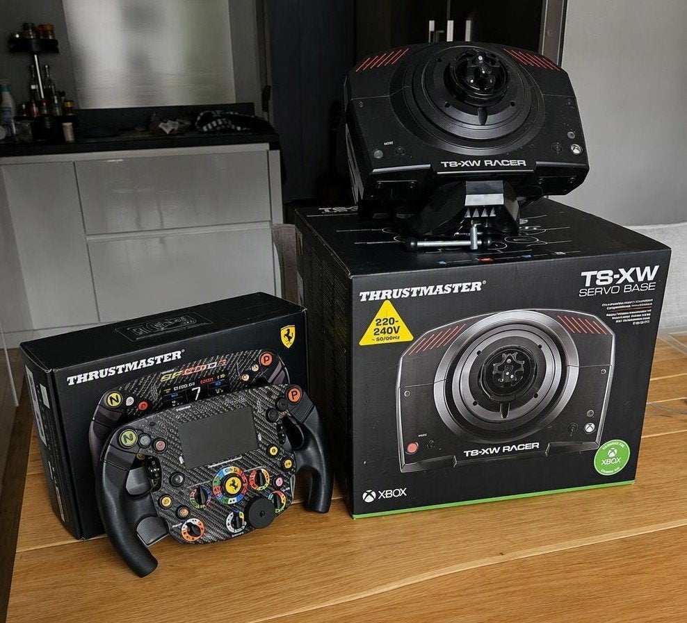 Thrustmaster TS-XW Base, Ferrari SF 1000 wheel add-on, Ophalen, Racestuur, Force feedback, Zo goed als nieuw