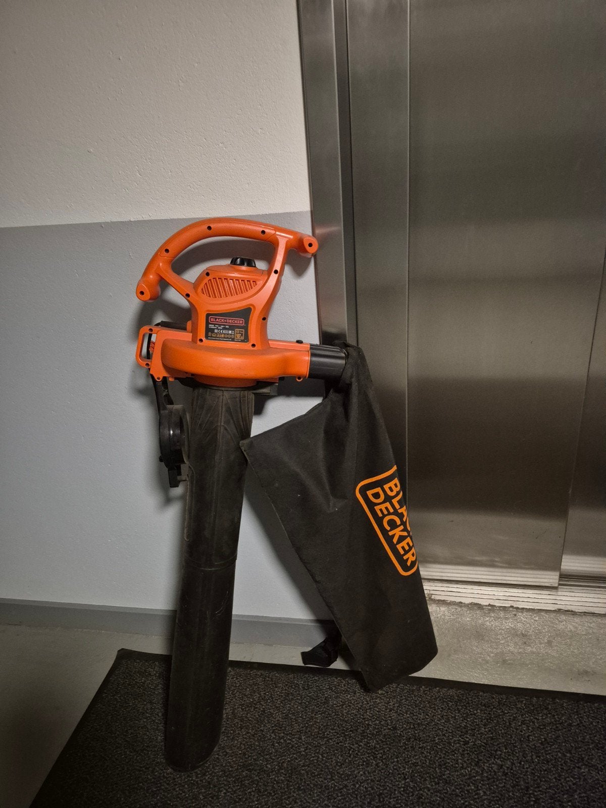Black en Decker bladblazer/ bladzuiger en versnipperaar., Tuin en Terras, Ophalen, Gebruikt, Elektrisch