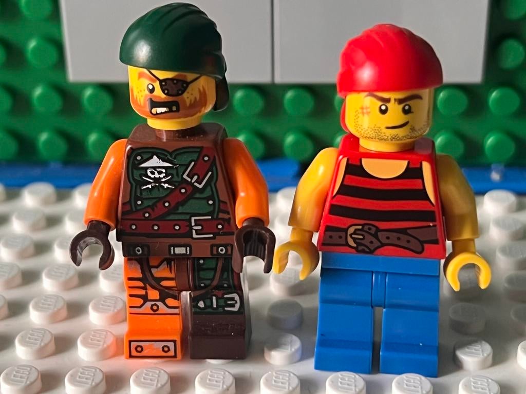 Lego Ninjago piraat en gewone piraat, Ophalen of Verzenden, Zo goed als nieuw