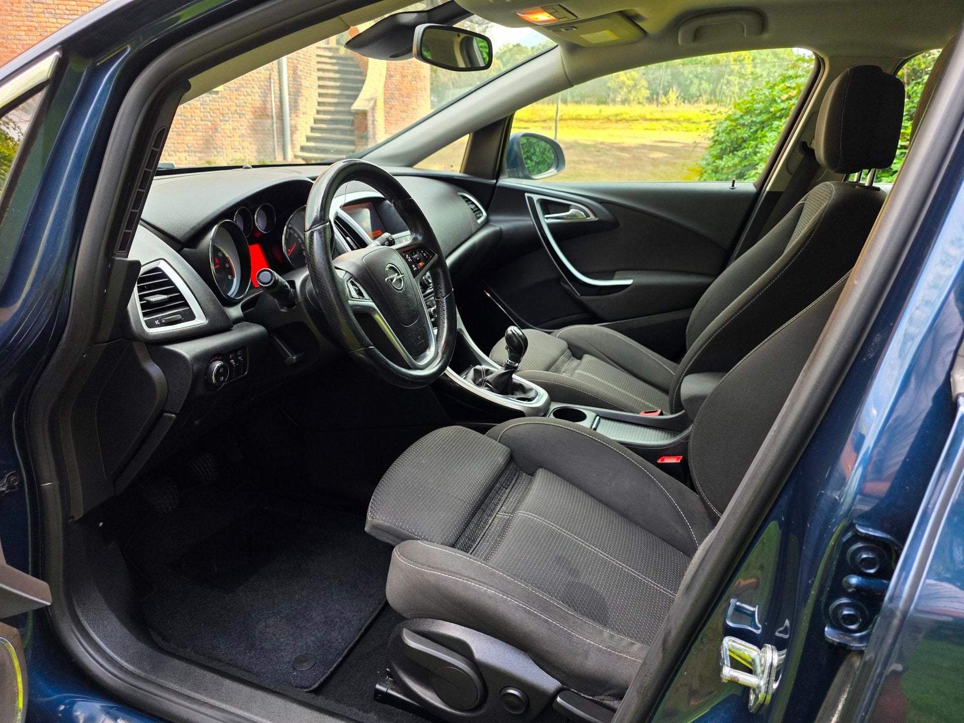 Opel Astra Sports Tourer 1.4 Turbo Sport, Auto's, Voorwielaandrijving, Euro 5, Automatische klimaatregeling, Gebruikt