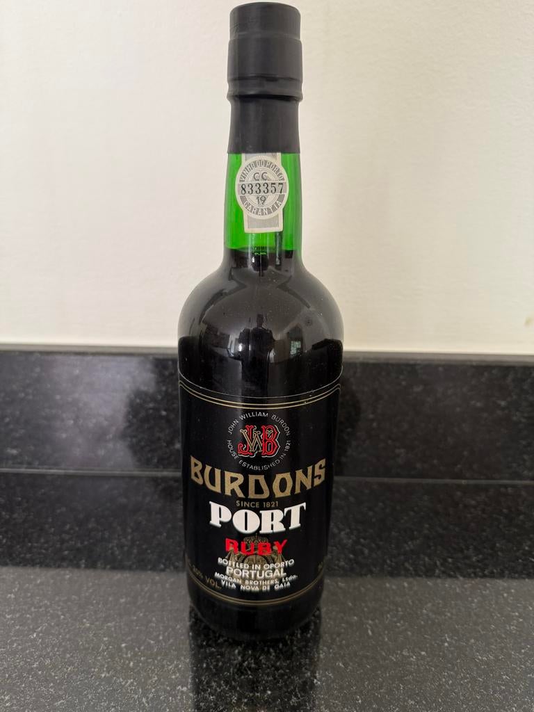 Burdon's Ruby Port - Vintage Kwaliteit, Verzamelen, Wijnen, Nieuw, Ophalen of Verzenden, Vol, Overige gebieden