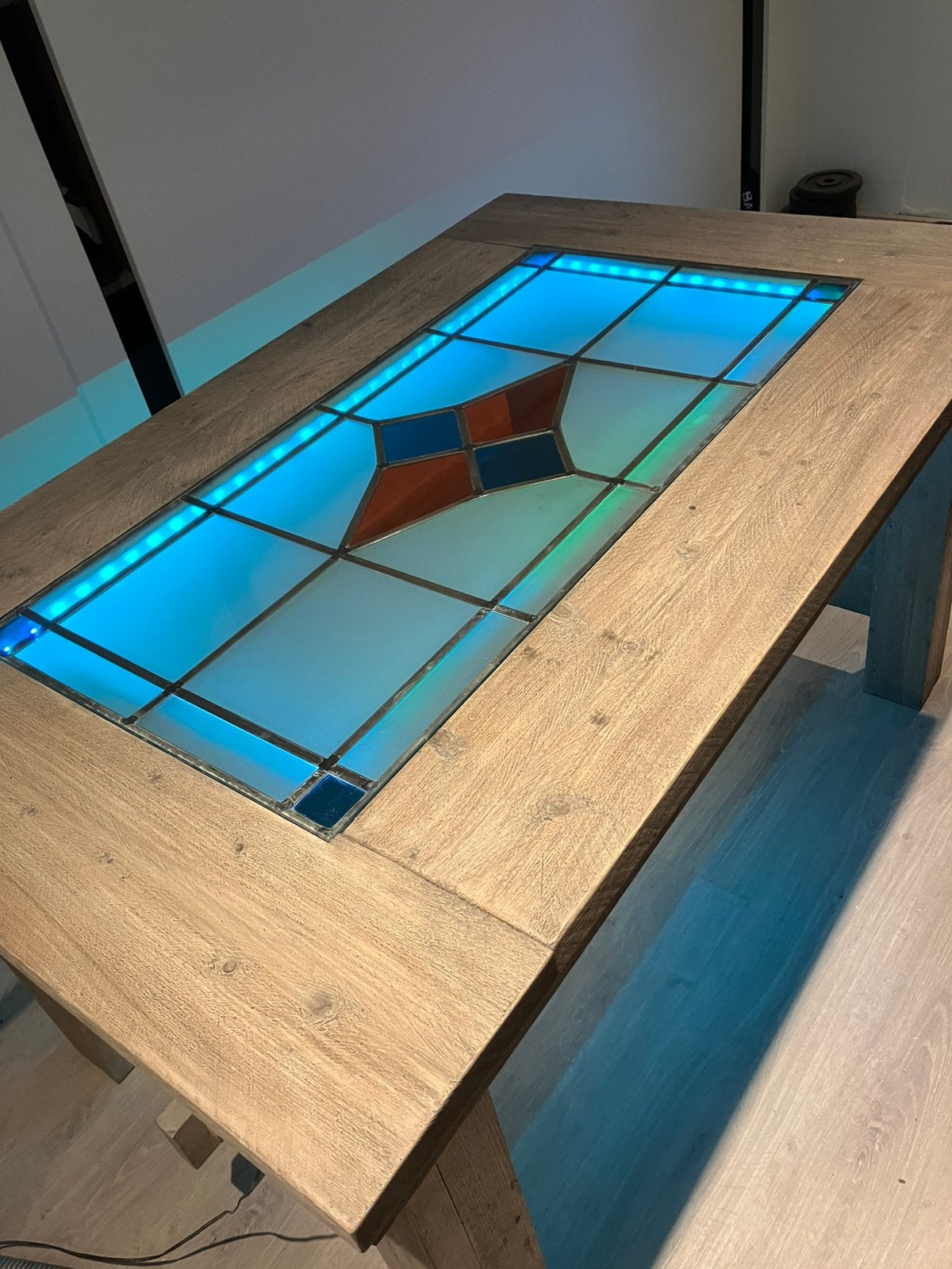 Te koop super gave tafel van steigerhout / glas in lood, Minder dan 50 cm, Rechthoekig, 50 tot 100 cm, Ophalen of Verzenden