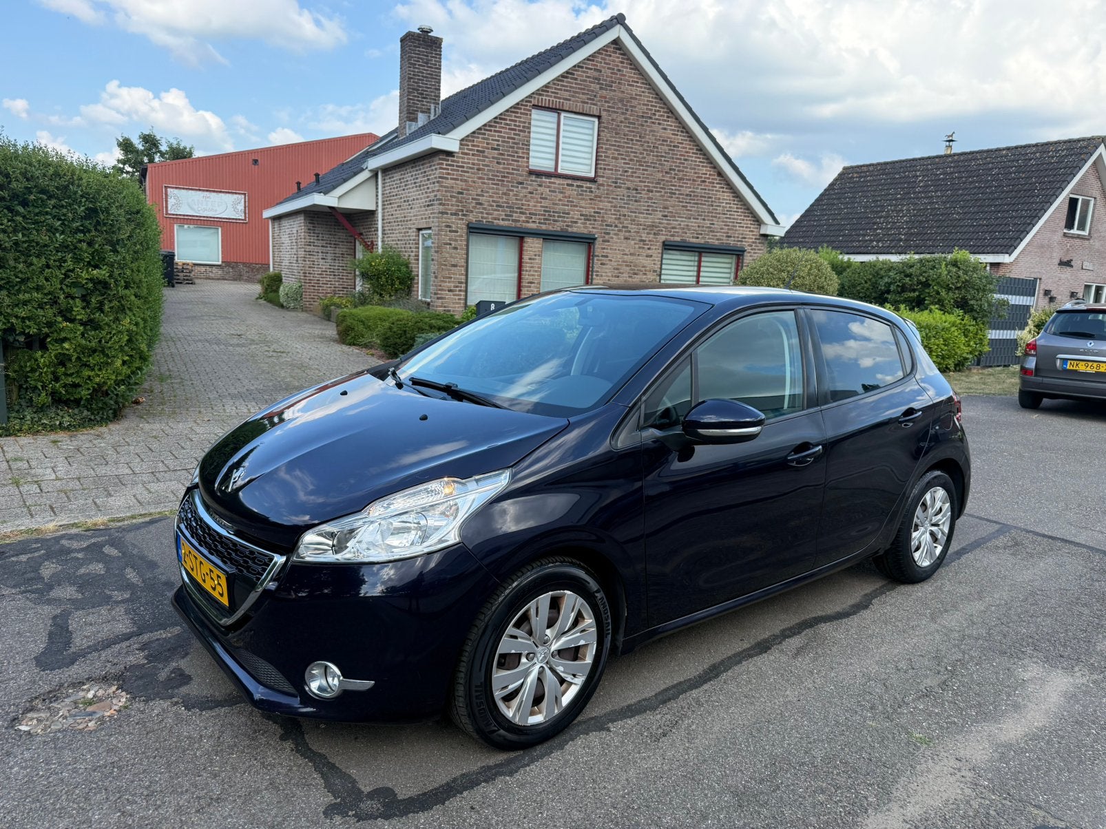 Te koop Peugeot 208 1.0 VTI 50KW/68PK 5-D 2013 Blauw, Auto's, Voorwielaandrijving, 450 kg, 31 €/maand, Blauw
