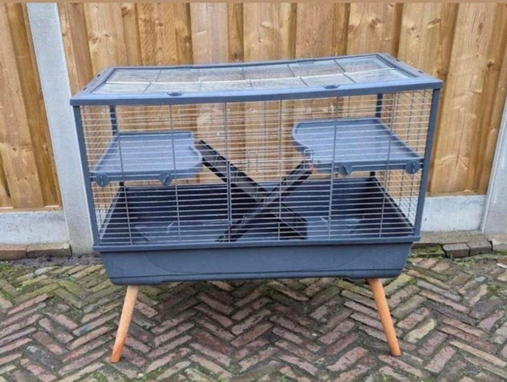 De grijze knaagdieren kooi, Dieren en Toebehoren, Ophalen of Verzenden, Gebruikt, Kooi, Konijn
