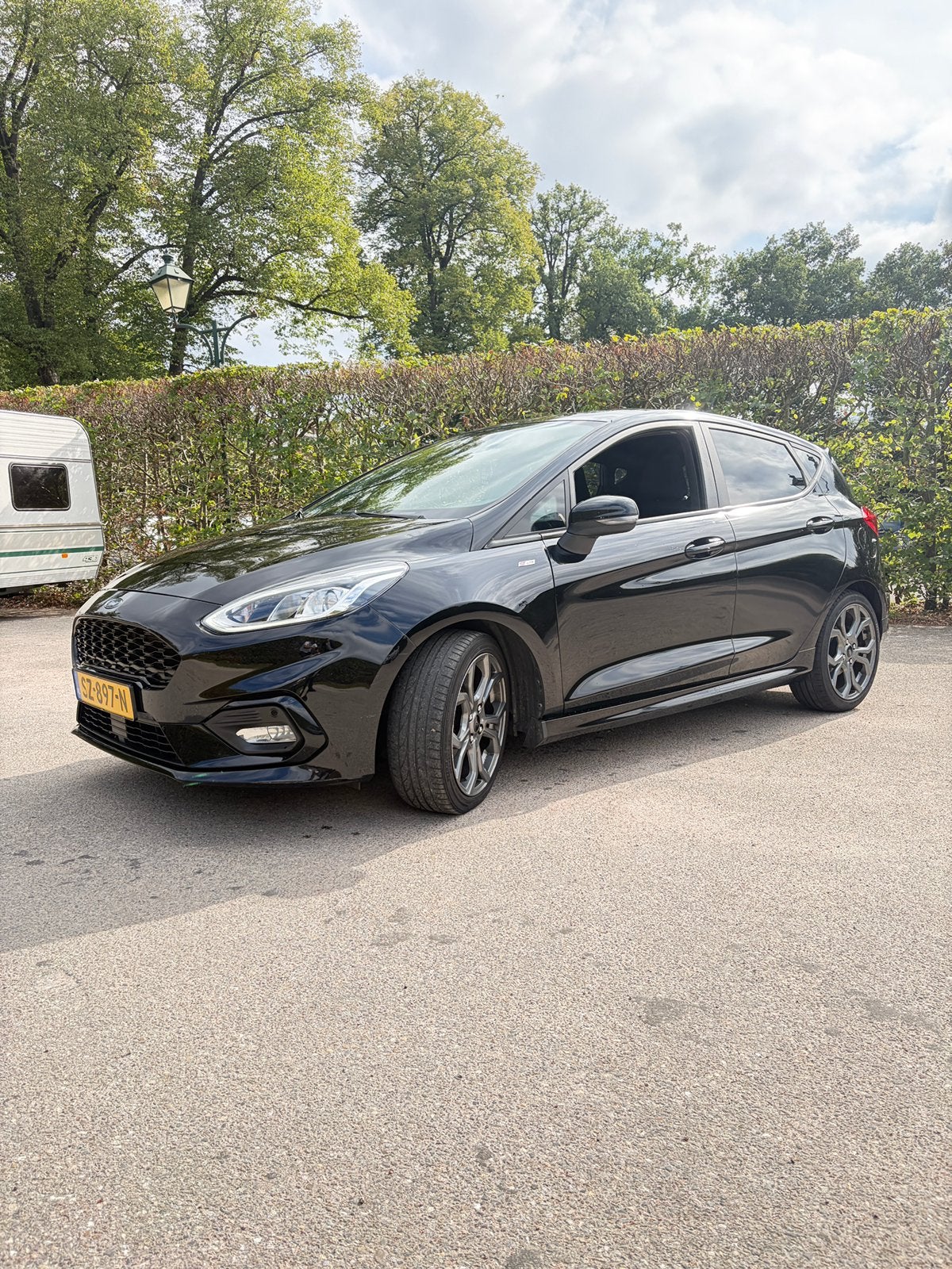 Ford Fiësta 1.0 Ecoboost 100pk 5dr 2018 Zwart, Auto's, Voorwielaandrijving, 1063 kg, Origineel Nederlands, Handgeschakeld