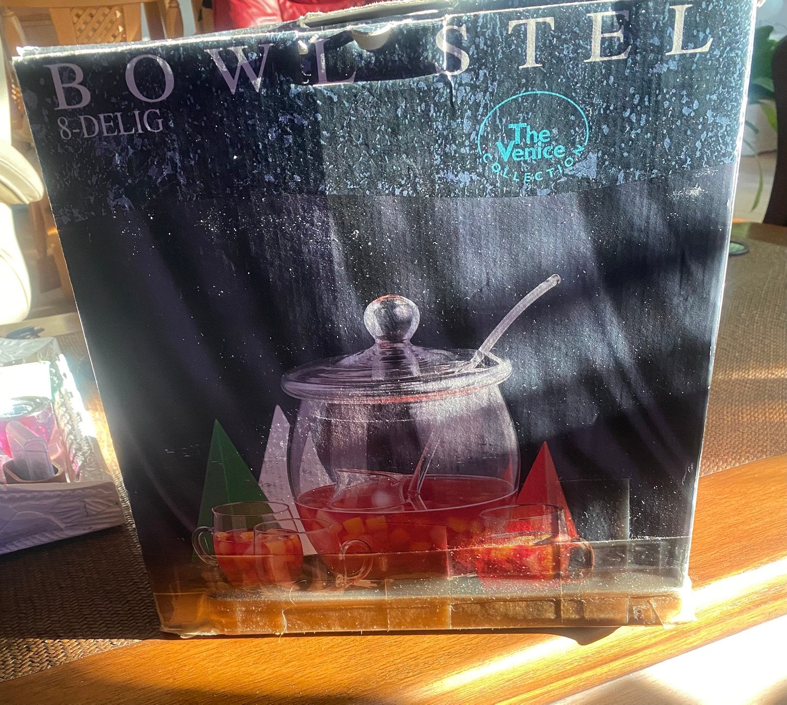 Te koop glazenbowl incl 8 glazen, Ophalen of Verzenden, Zo goed als nieuw